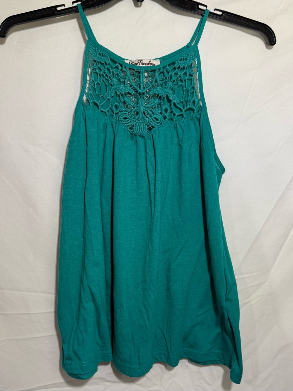 True Freedom Teal Crochet Yoke Camisole Size M